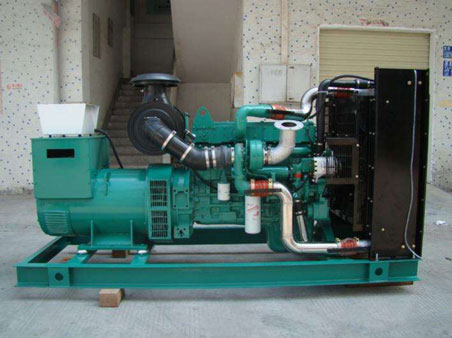 华龙1100kw康明斯柴油发电机组图片 华龙1100kw康明斯柴油发电机组图片
