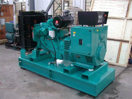 华龙200kw康明斯柴油发电机组图片 华龙200kw康明斯柴油发电机组图片